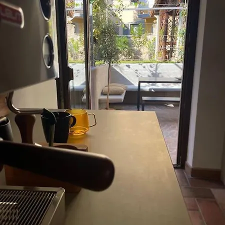 Holiday home Giovanna's Home, Historic Town House With Garden Riva del Garda