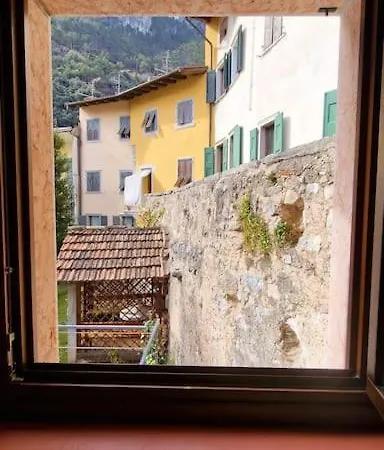 Giovanna's Home, Historic Town House With Garden Holiday home *