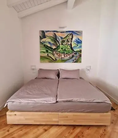 Giovanna's Home, Historic Town House With Garden Holiday home
